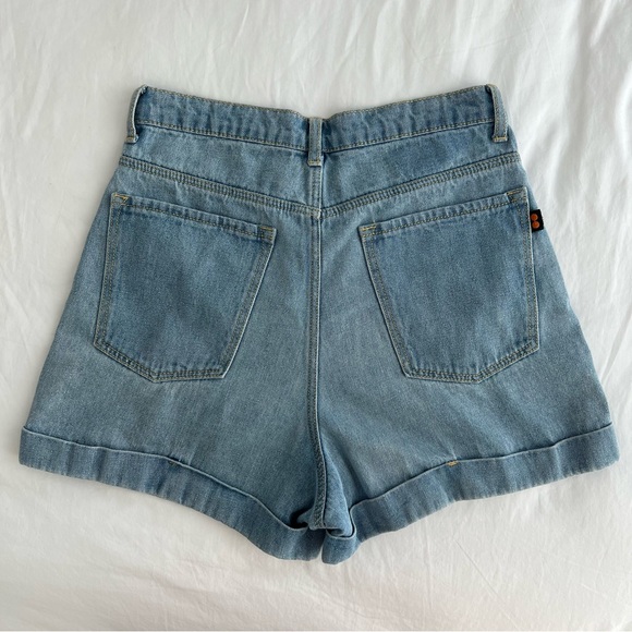 Denim Short 🌸 - Picture 4 of 5